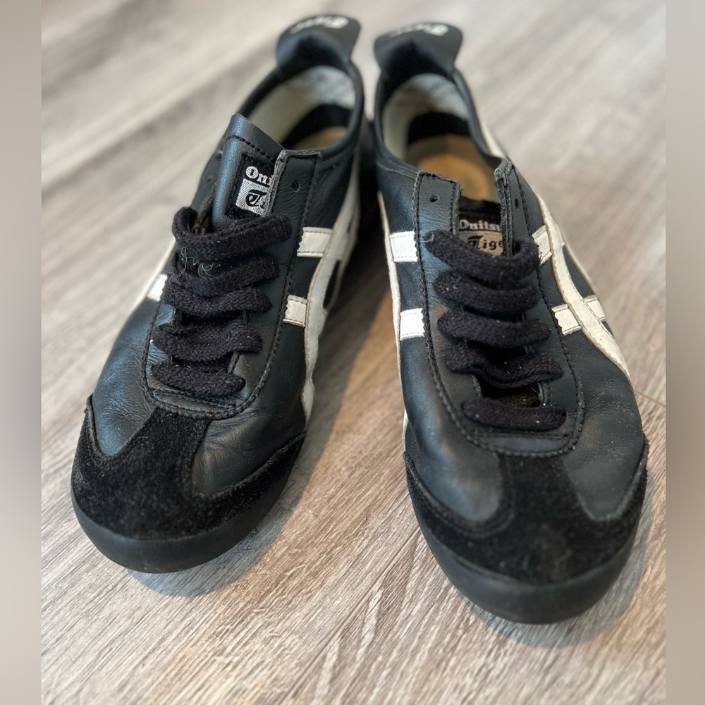 Black men’s Le Tiger men’s shoes size 7